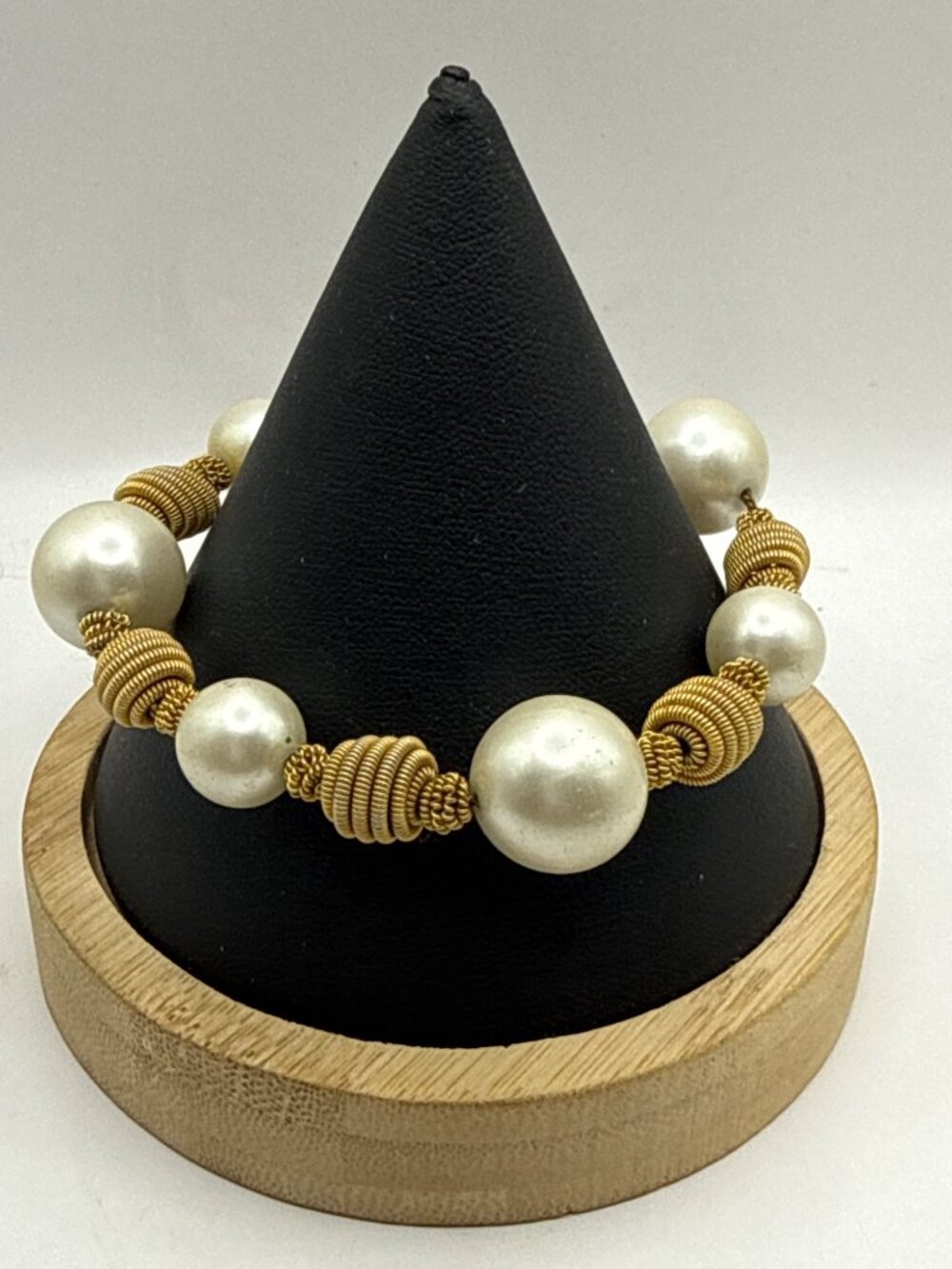 Vintage 80s Anne Klein Faux Pearl Gold Coil Bracelet Mob Wife Old Money Retro